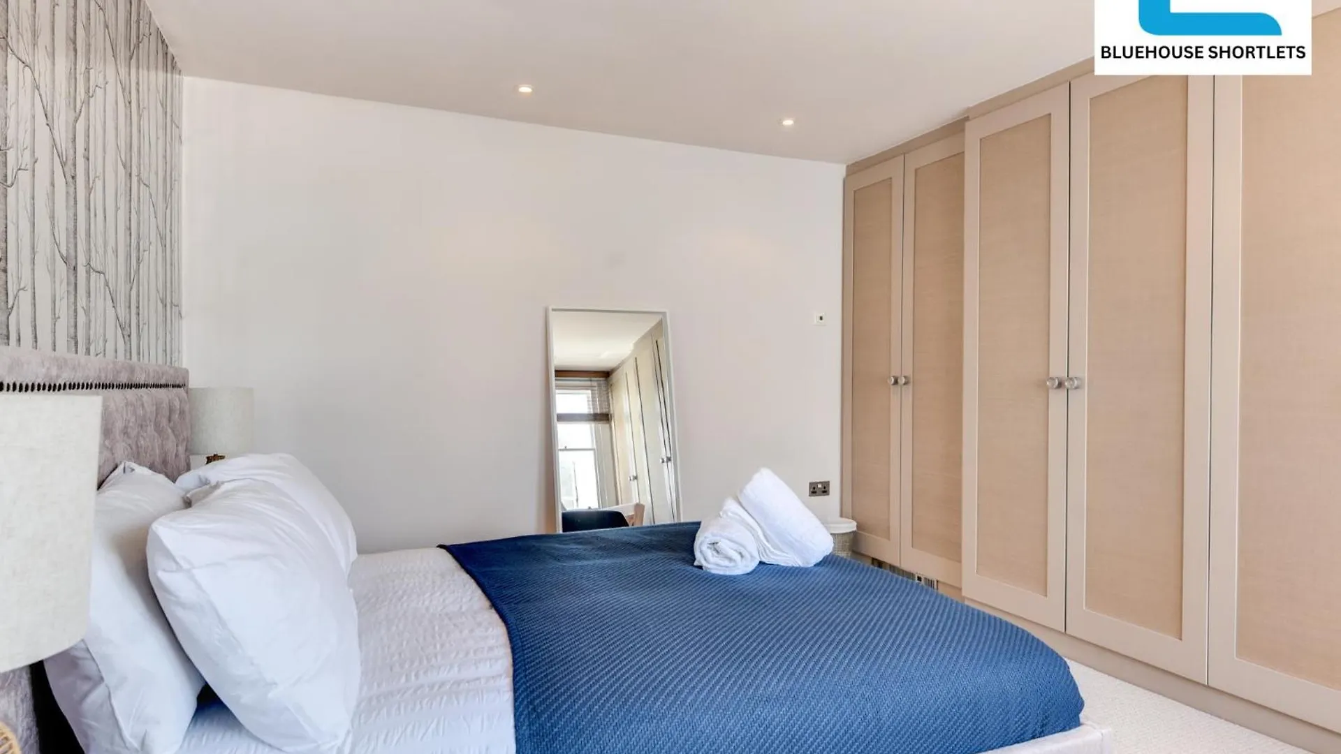 Spacious Near Seafront With Parking By Bluehouse Short Lets Brighton