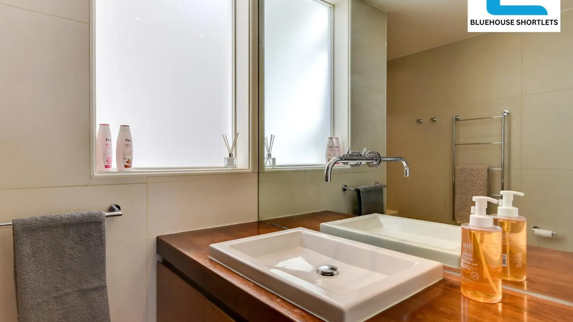 Spacious Near Seafront With Parking By Bluehouse Short Lets Brighton