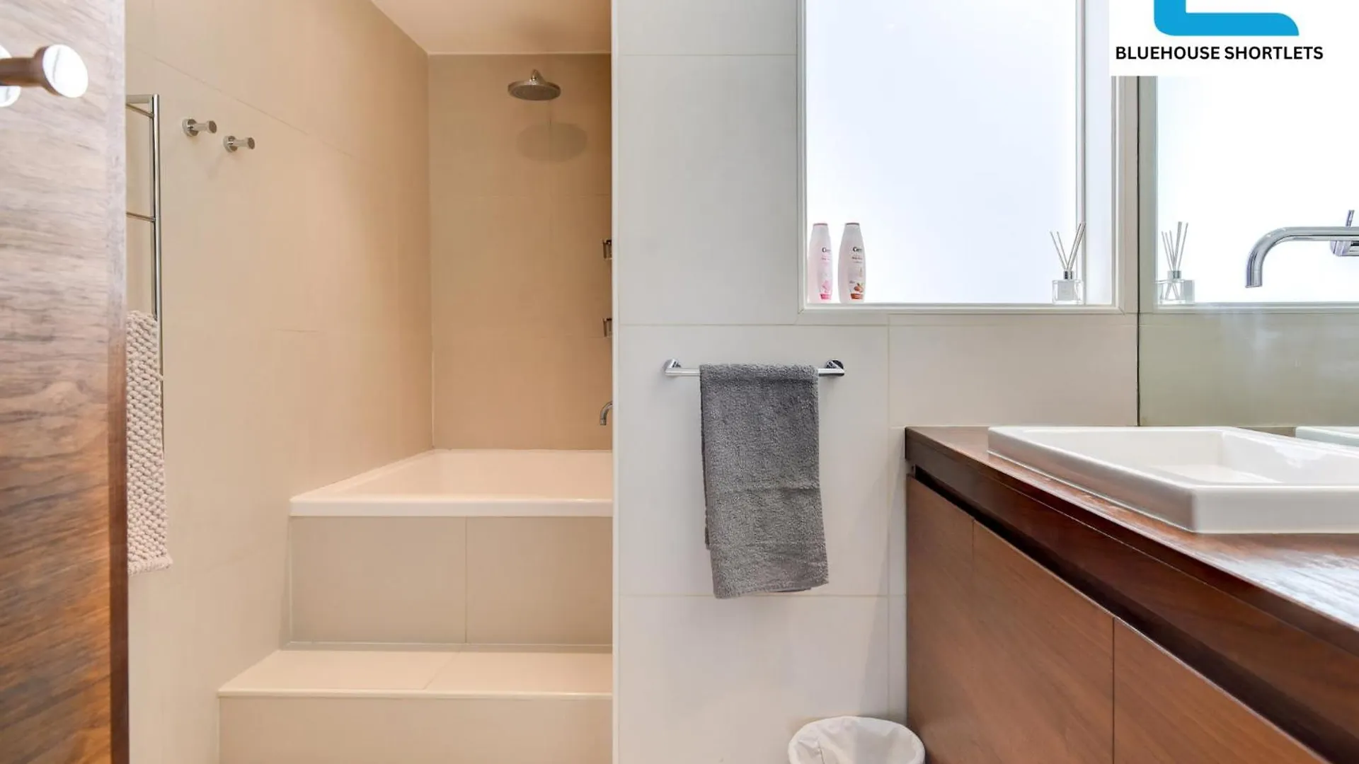 Holiday home Spacious Near Seafront With Parking By Bluehouse Short Lets Brighton