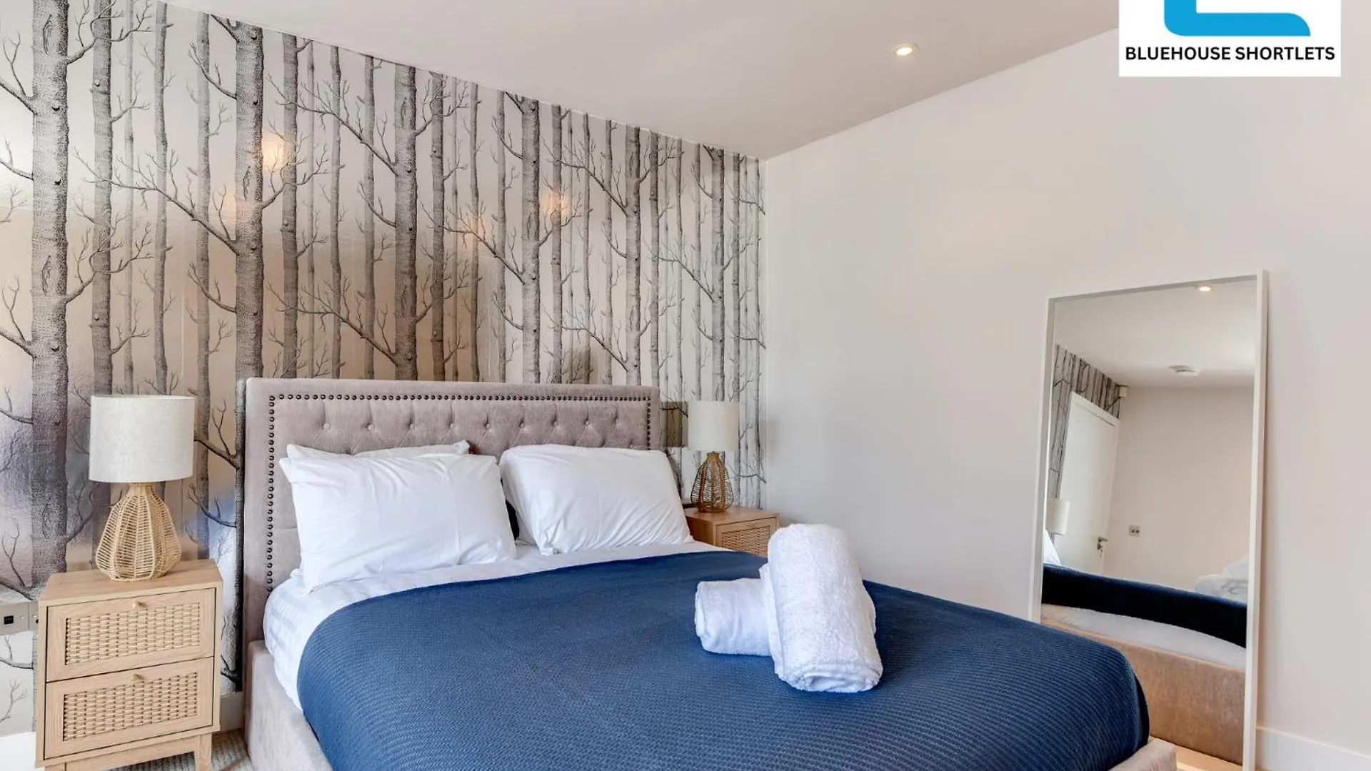 Spacious Near Seafront With Parking By Bluehouse Short Lets Brighton Holiday home